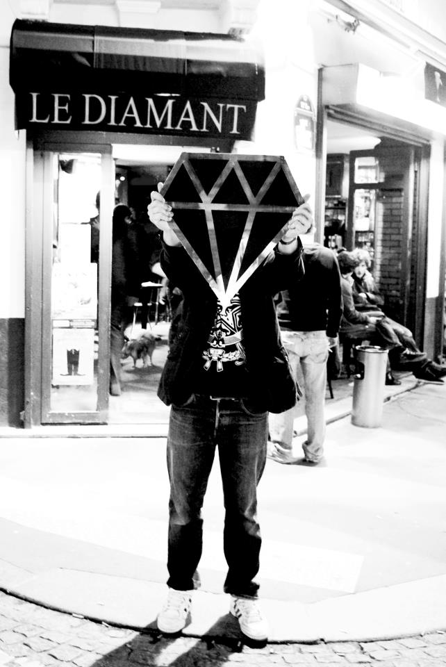 Streetart_Paris_Collage_Le Diamantaire_7